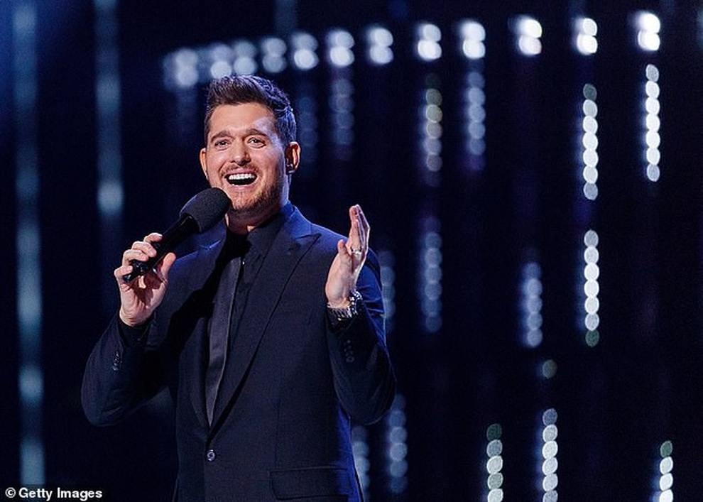 Từ giã hào quang ở tuổi 43, Michael Bublé muốn sống khác sau khi con trai 3 tuổi bị ung thư - 4 Từ giã hào quang ở tuổi 43, Michael Bublé muốn sống khác sau khi con trai 3 tuổi bị ung thư - 4