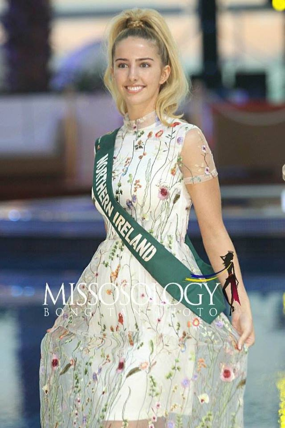 Soi mặt "mộc" của các mỹ nhân Hoa hậu Trái đất 2018 - 31