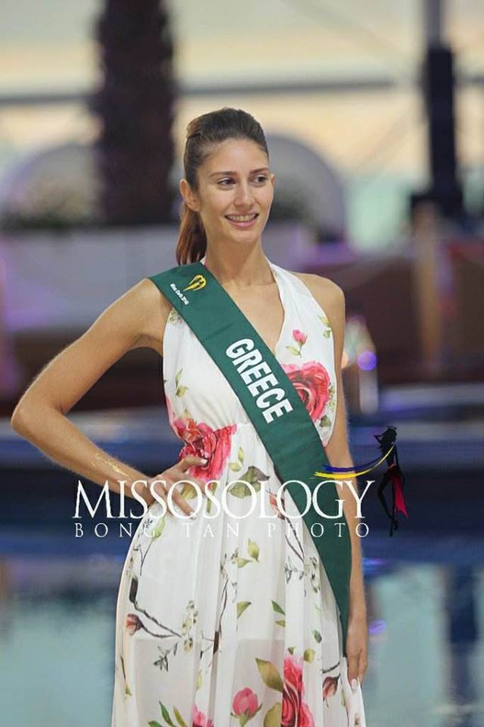 Soi mặt "mộc" của các mỹ nhân Hoa hậu Trái đất 2018 - 27