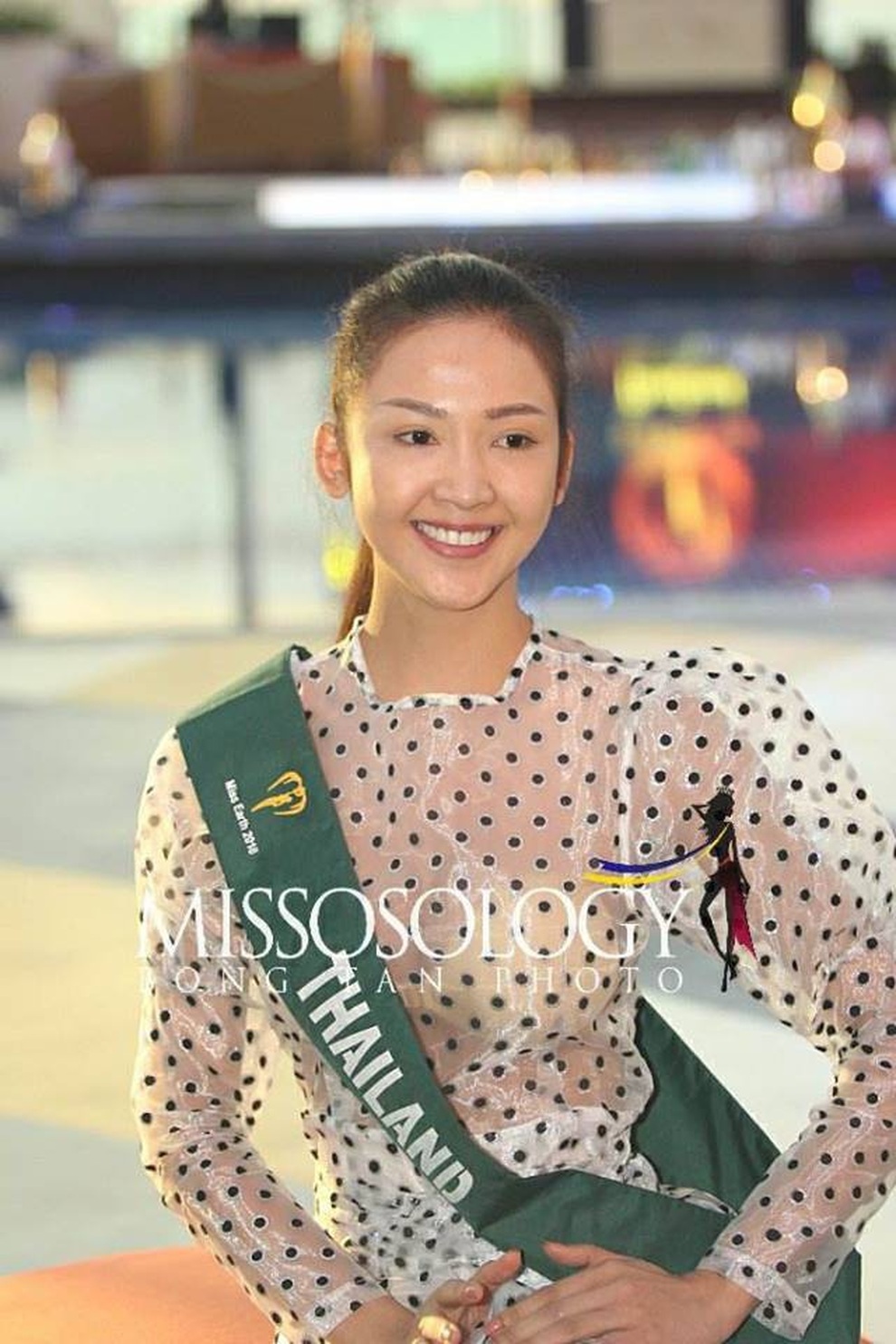 Soi mặt "mộc" của các mỹ nhân Hoa hậu Trái đất 2018 - 43