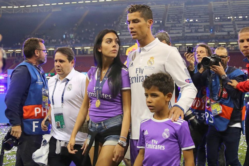 Lật lại tình trường “khét tiếng” của C.Ronaldo giữa cáo buộc cưỡng dâm - 21 Lật lại tình trường “khét tiếng” của C.Ronaldo giữa cáo buộc cưỡng dâm - 21
