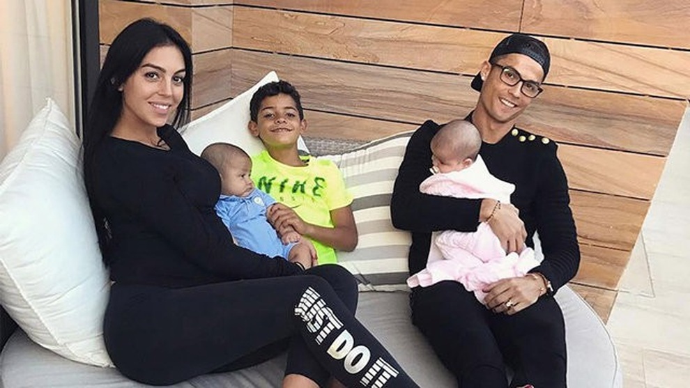 Lật lại tình trường “khét tiếng” của C.Ronaldo giữa cáo buộc cưỡng dâm - 27 Lật lại tình trường “khét tiếng” của C.Ronaldo giữa cáo buộc cưỡng dâm - 27