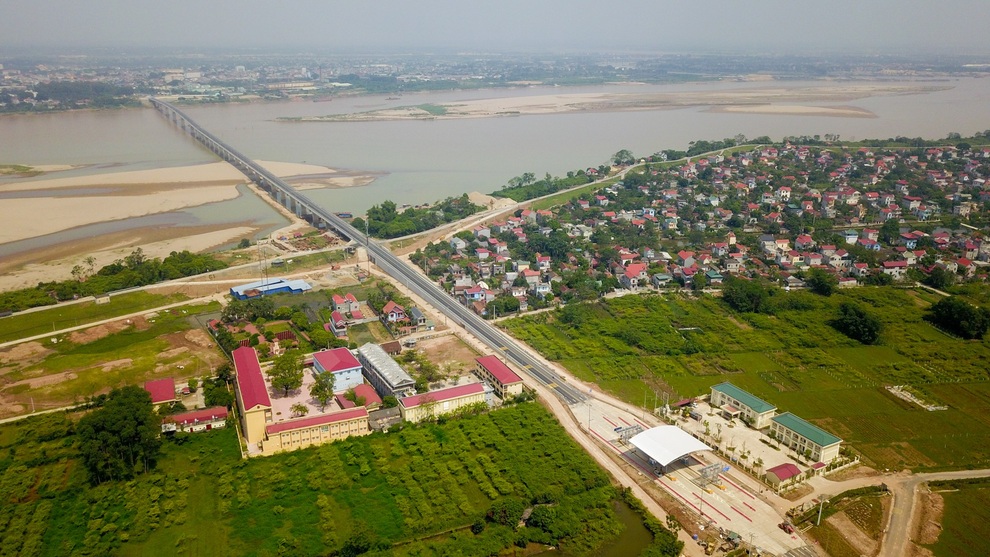 Diện mạo "dải lụa" 4 làn xe nối Hà Nội - Phú Thọ vắt ngang sông Hồng - 9 Diện mạo "dải lụa" 4 làn xe nối Hà Nội - Phú Thọ vắt ngang sông Hồng - 9