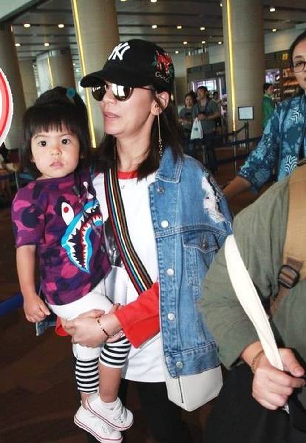 Hạnh phúc muộn màng của mỹ nhân xứ Đài - Giả Tịnh Văn - 20 Hạnh phúc muộn màng của mỹ nhân xứ Đài - Giả Tịnh Văn - 20
