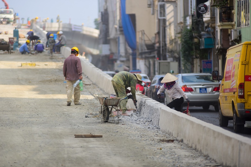Hà Nội: Toàn cảnh dự án cầu vượt An Dương sau hơn một năm thi công - 6 Hà Nội: Toàn cảnh dự án cầu vượt An Dương sau hơn một năm thi công - 6