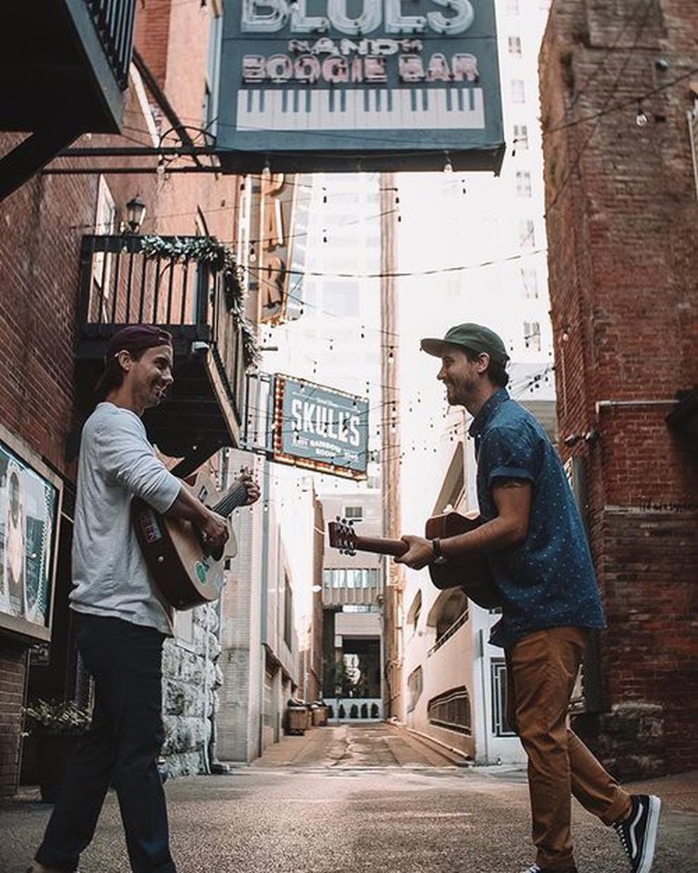 “Lịm tim” nghe hai chàng lãng tử nhóm The Moffatts hát nhạc trữ tình - 13 “Lịm tim” nghe hai chàng lãng tử nhóm The Moffatts hát nhạc trữ tình - 13