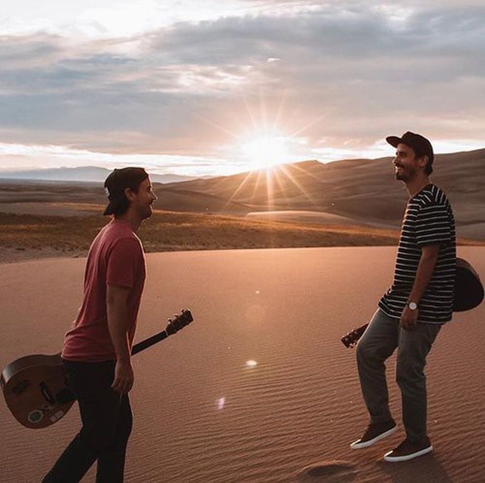 “Lịm tim” nghe hai chàng lãng tử nhóm The Moffatts hát nhạc trữ tình - 12 “Lịm tim” nghe hai chàng lãng tử nhóm The Moffatts hát nhạc trữ tình - 12