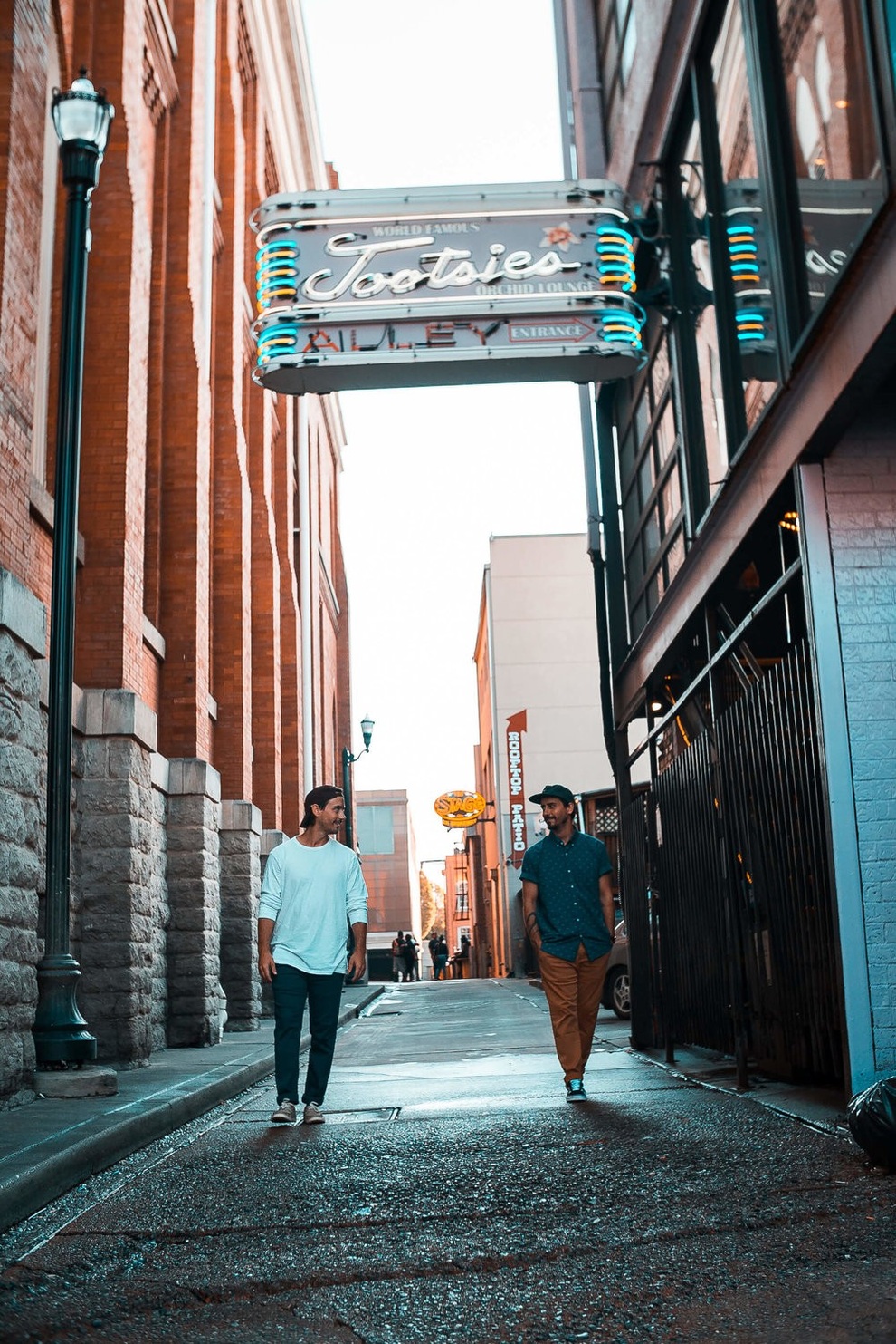 “Lịm tim” nghe hai chàng lãng tử nhóm The Moffatts hát nhạc trữ tình - 7 “Lịm tim” nghe hai chàng lãng tử nhóm The Moffatts hát nhạc trữ tình - 7