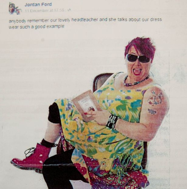 Bị đuổi học vì đăng ảnh giáo viên lên Facebook - 3 Bức ảnh được đăng trên trang cá nhân
của Jordan