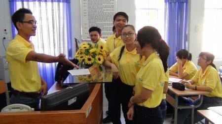 Nhân lực vào thời cạnh tranh sống còn - 1 Nhân lực vào thời cạnh tranh sống còn