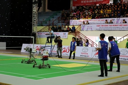 “Lộ diện” 24 gương mặt miền Bắc lọt vào chung kết Robocon 2015 - 1 “Lộ diện” 24 gương mặt miền Bắc lọt vào chung kết Robocon 2015