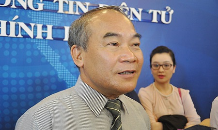 Cấm thi vào lớp 6, nửa mừng nửa lo - 3 Thứ trưởng Nguyễn Vinh Hiển