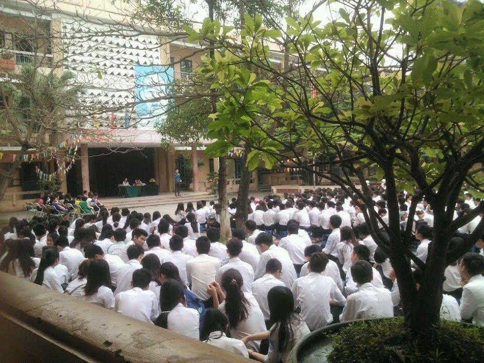 CLB Thủ khoa giao lưu với học sinh trường THPT Hoàng Văn Thụ - Hà Nội