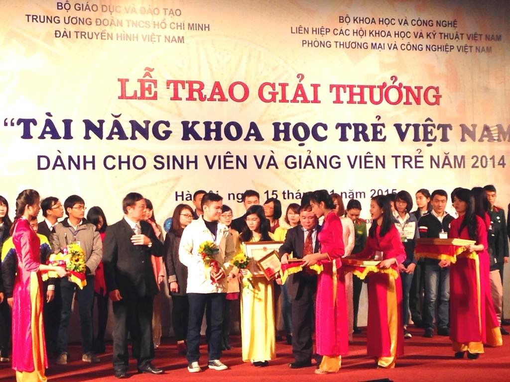 Tạm dừng xét “Tài năng khoa học trẻ Việt Nam” năm 2015 cho sinh viên - 1 Tạm dừng xét “Tài năng khoa học trẻ Việt Nam” năm 2015 cho sinh viên