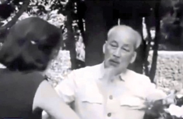 Trả lời báo chí như Hồ Chí Minh - 1 Chủ tịch Hồ Chí Minh trả lời phỏng vấn các nhà báo Pháp năm 1964