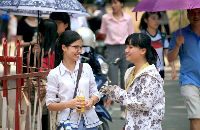 Đã có thí sinh đạt 124 điểm thi đại học - 2 Niềm vui của thí sinh khi làm được bài