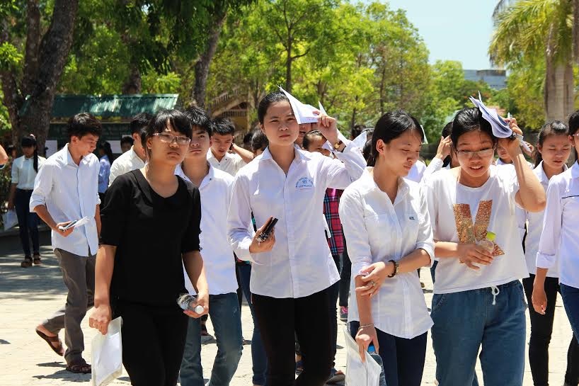 Đề thi Địa lý: Quá dễ, học sinh trung bình cũng đạt 6 - 7 điểm - 1 Thí sinh phấn khởi vì đề Địa lý năm nay khá dễ