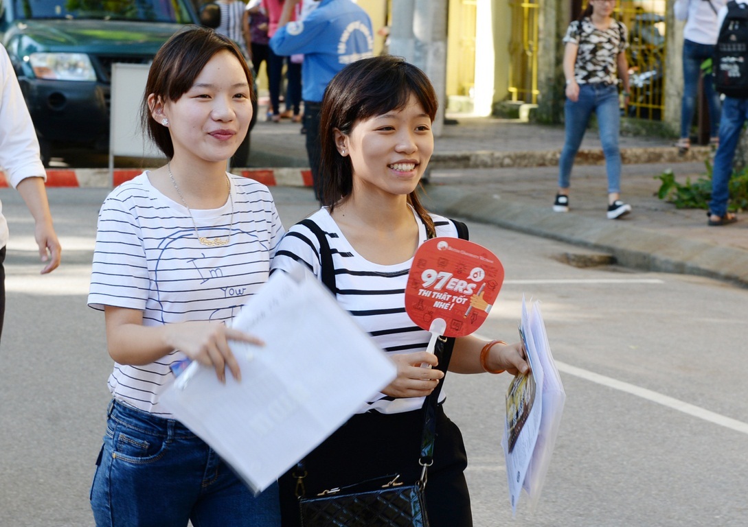 Thí sinh dự thi tại cụm thi trường ĐH Kinh tế quốc dân