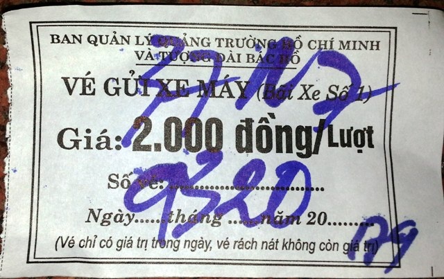 Hàng ngàn người đón năm mới trong giá rét - 28 Hàng ngàn người đón năm mới trong giá rét