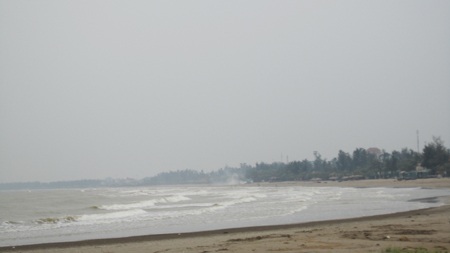 Miền Trung hối hả chạy bão - 15