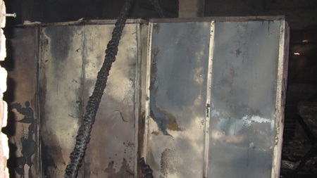 Cháy lớn suốt 2 giờ tại Ngân hàng Nông nghiệp Nam Đàn - 9