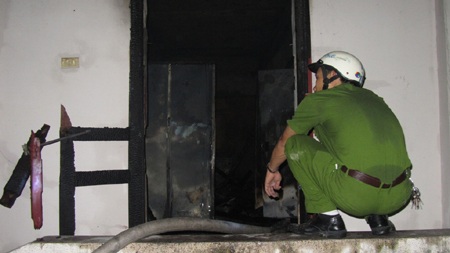 Cháy lớn suốt 2 giờ tại Ngân hàng Nông nghiệp Nam Đàn - 4