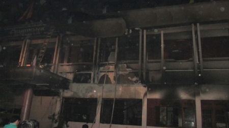 Cháy lớn suốt 2 giờ tại Ngân hàng Nông nghiệp Nam Đàn - 8