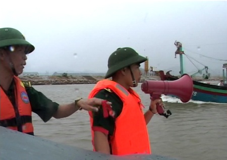 54.000 dân vùng nguy hiểm sơ tán tránh bão số 6 - 2