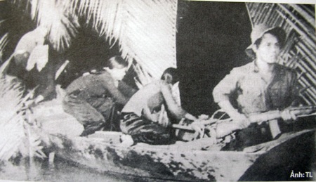 Những chuyến hàng ngược xuôi con đường Hồ Chí Minh trên biển  - 11