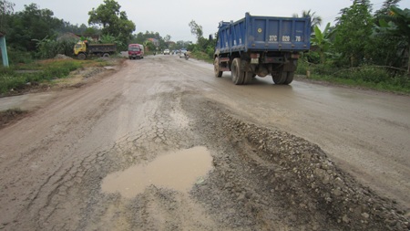 Quốc lộ 48 và những hình ảnh “thách thức” tài xế - 10