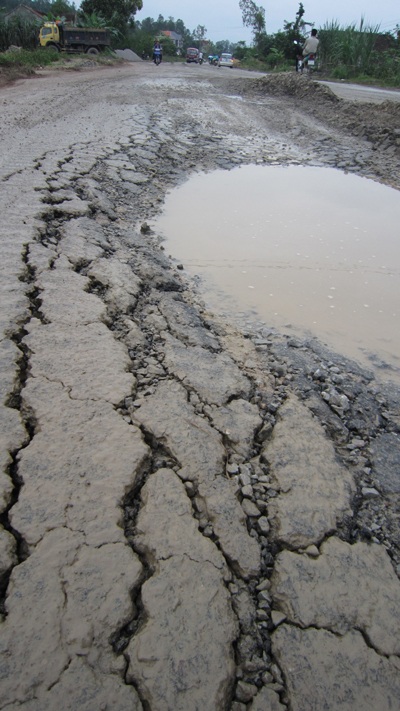 Quốc lộ 48 và những hình ảnh “thách thức” tài xế - 11