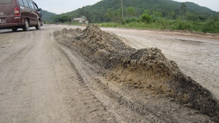 Quốc lộ 48 và những hình ảnh “thách thức” tài xế - 12