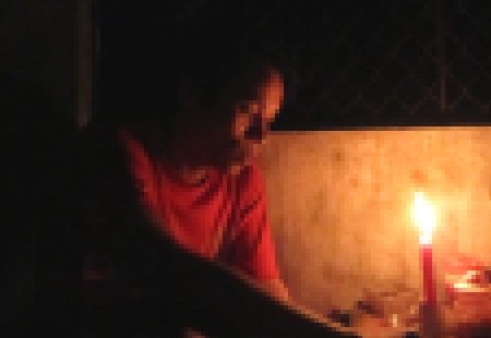 Nhiều giáo viên hợp đồng bỏ dạy vì bị thuyên chuyển  - 2