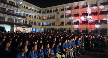 Đêm nghệ thuật góp đá xây dựng Trường Sa - 6 Đêm nghệ thuật góp đá xây dựng Trường Sa - 6