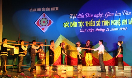 Giao lưu văn hoá các dân tộc thiểu số tỉnh Nghệ An lần thứ 2 - 10