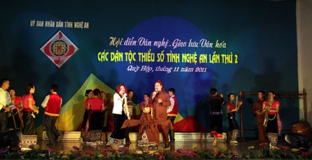 Giao lưu văn hoá các dân tộc thiểu số tỉnh Nghệ An lần thứ 2 - 12
