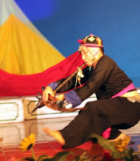 Giao lưu văn hoá các dân tộc thiểu số tỉnh Nghệ An lần thứ 2 - 5