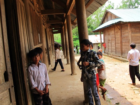 Xuống cấp ký túc xá vùng biên  - 3