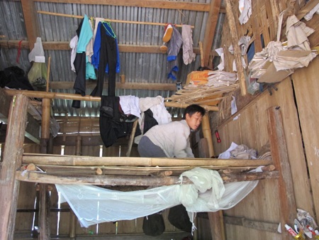 Xuống cấp ký túc xá vùng biên  - 5