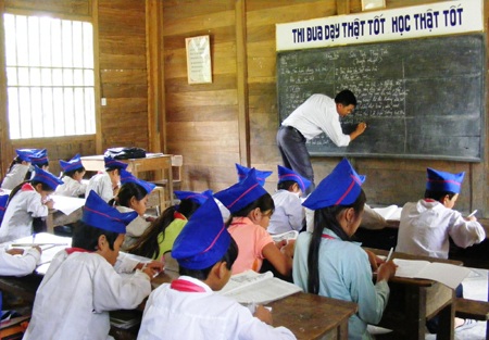 Những giáo viên nói 4 thứ tiếng - 4