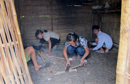 Dựng lều tranh nuôi con chữ - 5