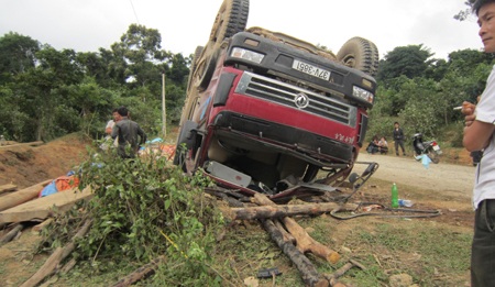 Ngày đại tang bên dòng Tà Khốp - 1