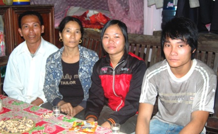 Gặp nông dân cứu 6 người chới với trên sông Lam  - 2