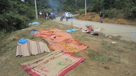 Vụ lật xe thảm khốc: “Sếp bảo em đi áp tải gỗ về” - 1