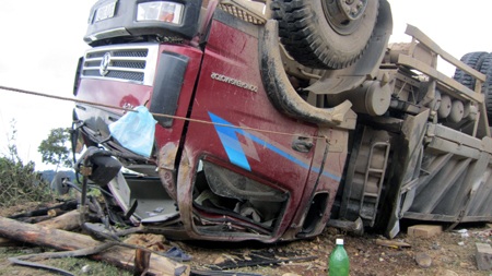 Vụ lật xe thảm khốc: Lấy thêm lời khai của hai kiểm lâm viên - 3