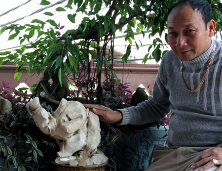 “Nhặt được” voi đá giá “khủng” - 2