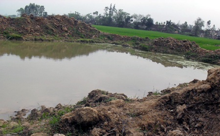 Tắm hố cột điện, một học sinh nguy kịch