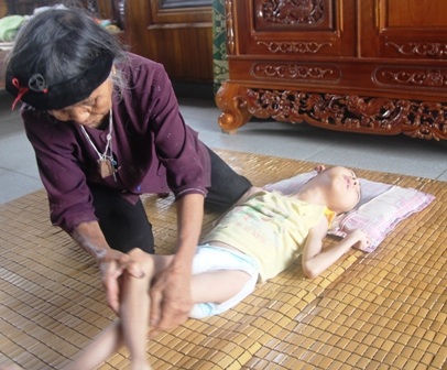  Chỉ còn là một hình hải da bọc xương...