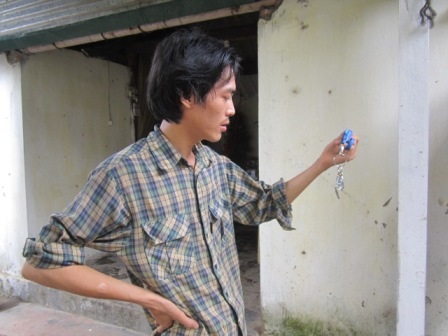 Anh Hưng với những chiến lợi phẩm của mình 