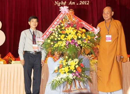 Ông Thái Văn Hằng - PCT UBND tỉnh Nghệ An phát biểu tại lễ khai mạc Tuần văn hóa Phật giáo